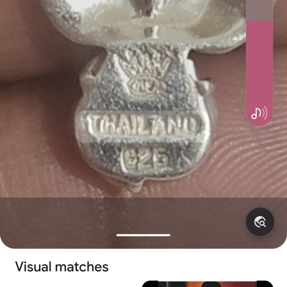 Beautiful looks like a wedding set necklace and earrings - Picture 5 of 5